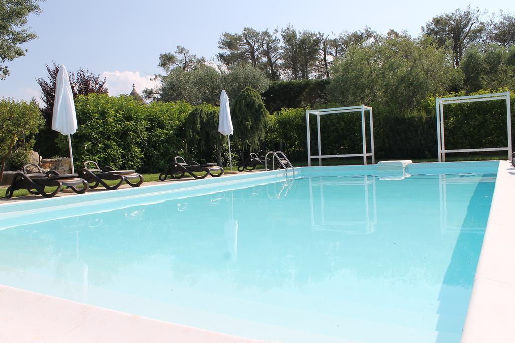 La Valle Del Cristallo B&B Cisternino Bagian luar foto