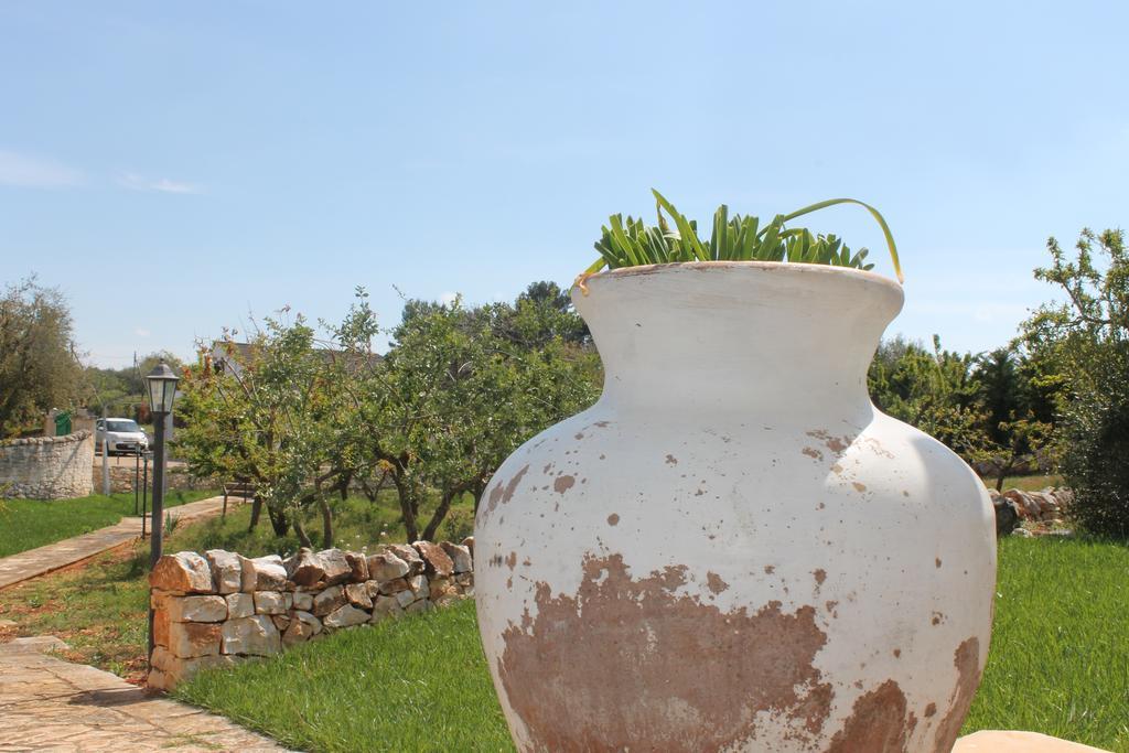 La Valle Del Cristallo B&B Cisternino Bagian luar foto