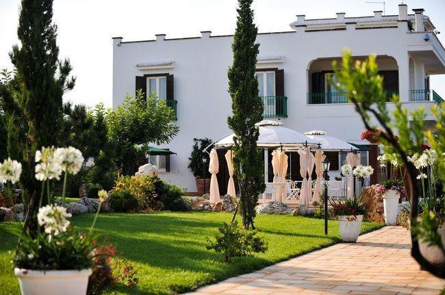 La Valle Del Cristallo B&B Cisternino Bagian luar foto